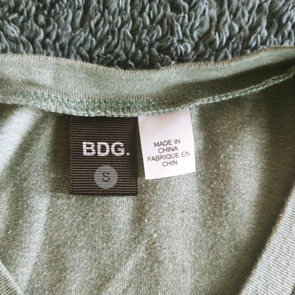 BDG Men's T-shirt - Picture 4 of 5